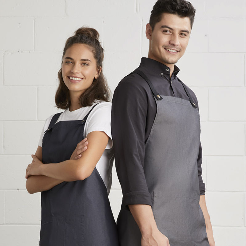 6-step checklist to choosing the perfect aprons for your hospitality or beauty uniforms