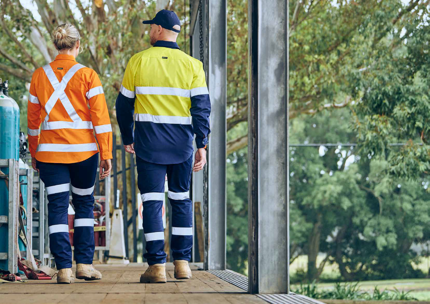 Buying Hi Vis Workwear in Australia: A Business Guide