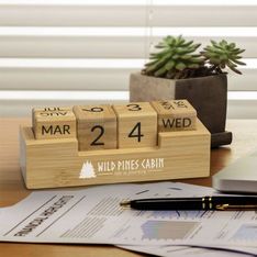 Interchangeable Bamboo Desk Calendar