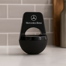 Bobby Wireless Speaker with UV Varnish Finish