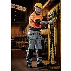 Ultralite Ripstop Multi Pocket Work Pants with Advanced Knee Protection