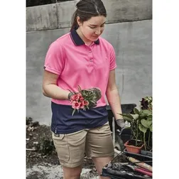 Essential Womens Stretch Cotton Cargo Shorts with Comfort Waist